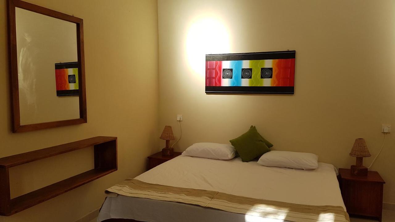 Villa 61 Ambepussa ภายนอก รูปภาพ